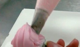 裱花玫瑰花教程视频,教程视频带你入门