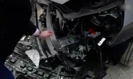 模拟汽车车祸视频,模拟车祸视频揭示行车安全警示