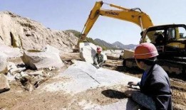 石材矿山开采视频,揭秘石材开采全过程