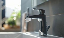 厨房水龙头怎么安装视频,视频教程快速上手