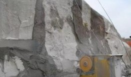 石材矿山开采视频,揭秘石材开采全过程