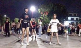 鬼步舞女生版视频,鬼步舞女生版魅力绽放