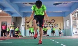 跳绳冠军岑小林视频,挑战极限，舞动绳索的传奇人生